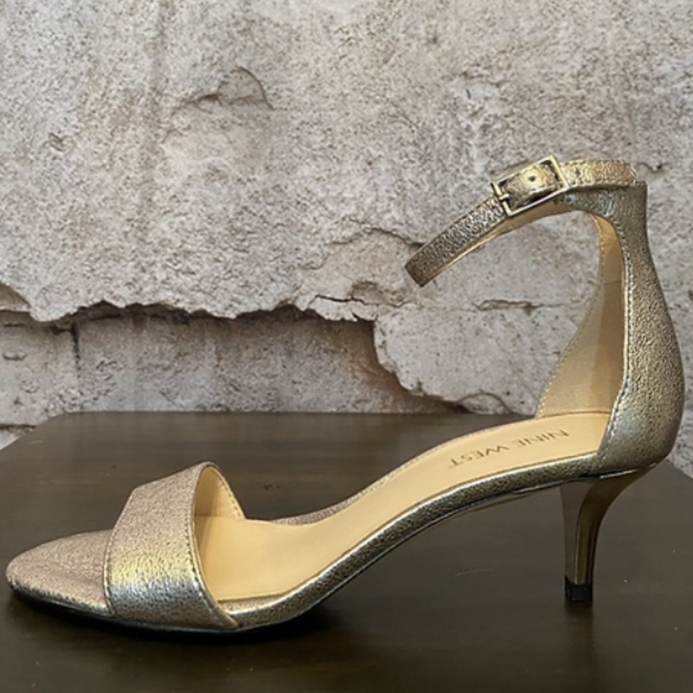 Nine West Pewter Heels